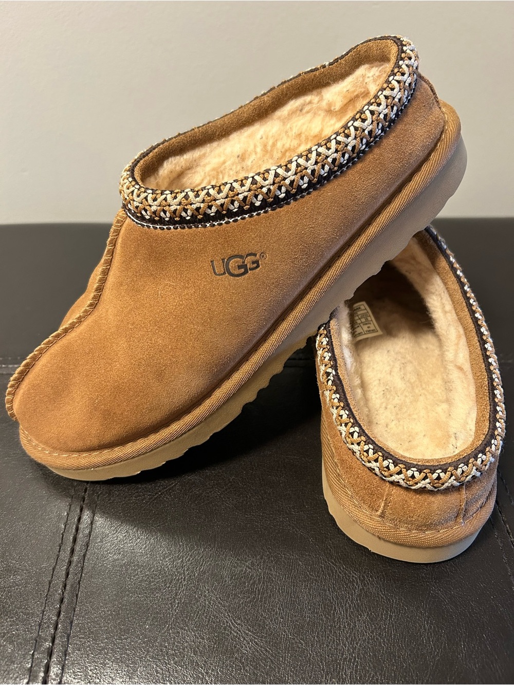UGG Women's Chestnut Suede Tasman Slippers Size 6